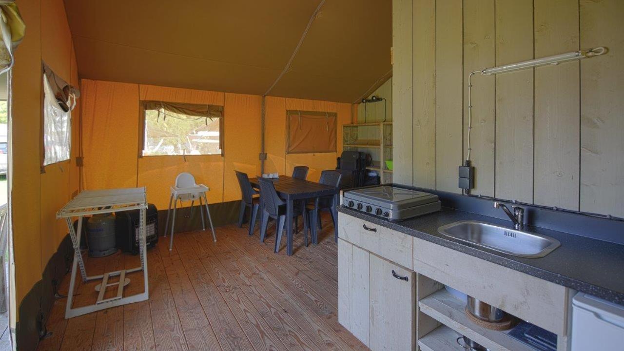 Camping De Rammelbeek 라트로프 객실 사진